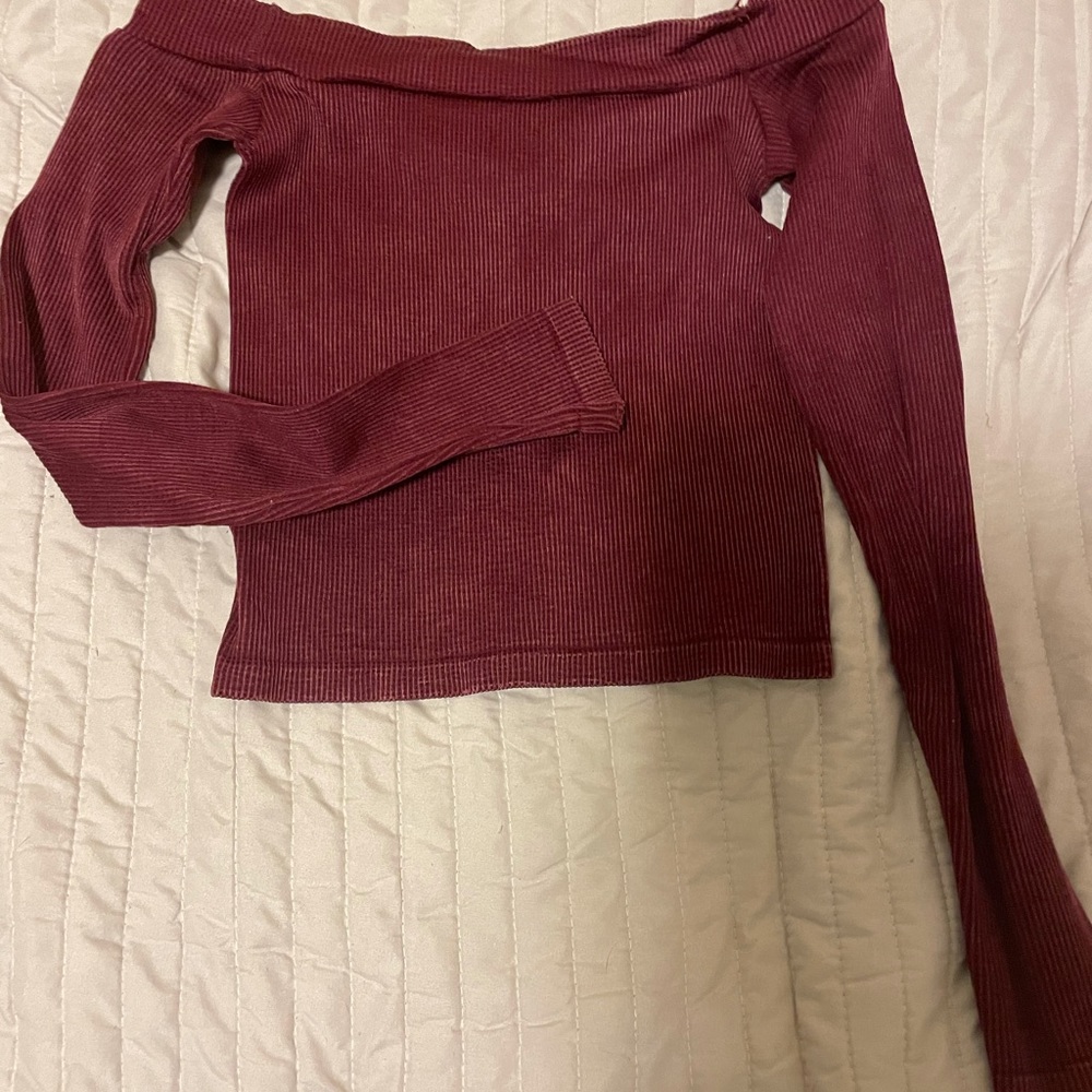 Cropped off the shoulder seamless top